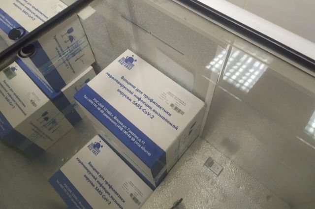 В Волгоградской области 1440 подростков могут получить антиковидную вакцину
