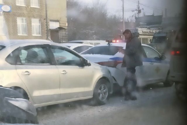 В Новосибирске ещё один автомобиль ГИБДД попал в ДТП