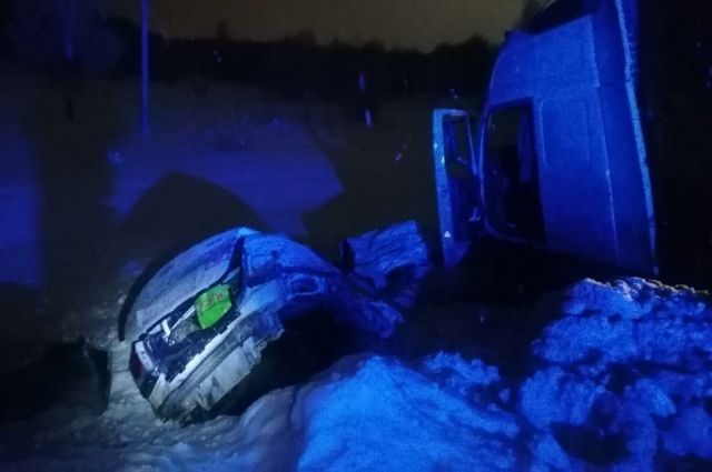 Водитель Chevrolet погиб в ДТП с фурой на трассе во Владимирской области