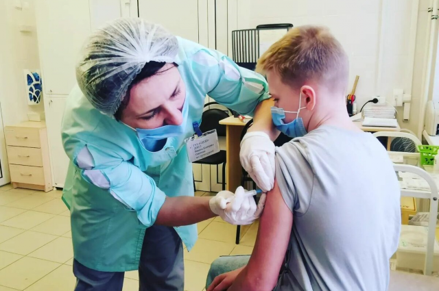 Саратовцы боятся вакцинации детей в школах без их ведома