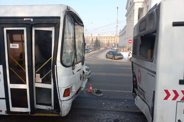 ДТП произошло возле остановки «Луч».