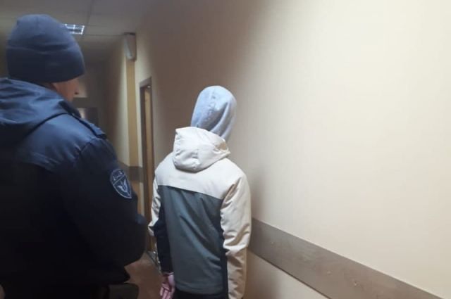 Полиция Оренбурга задержала двух молодых людей, которые расплачивались в магазинах фальшивыми купюрами.