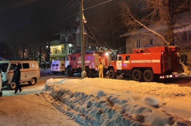 В Засвияжском районе Ульяновска ночью горели два дома, есть пострадавшие