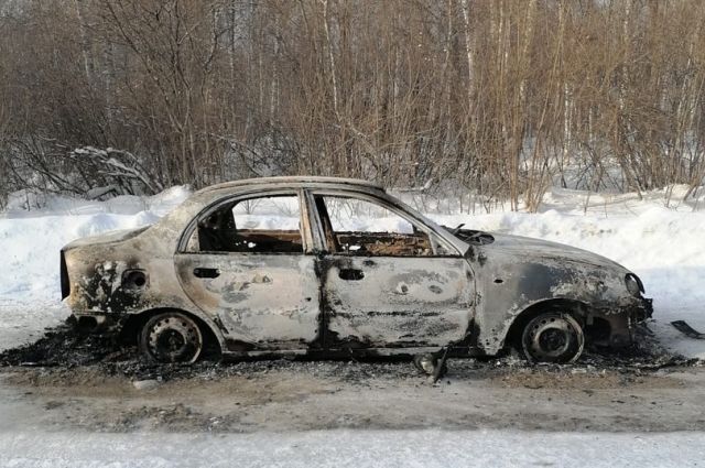 В Омской области пассажир заживо сгорел в иномарке