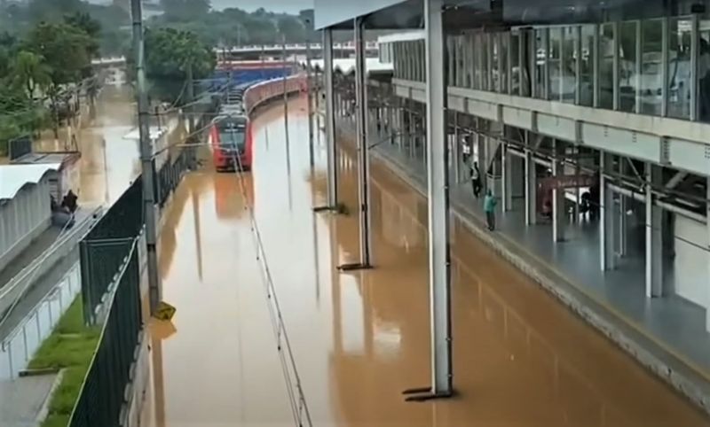 Последствия проливных дождей в Бразилии