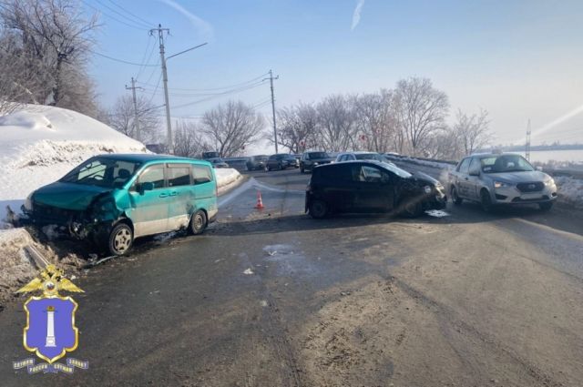 В ДТП на спуске Степана Разина в Ульяновске пострадали две автоледи