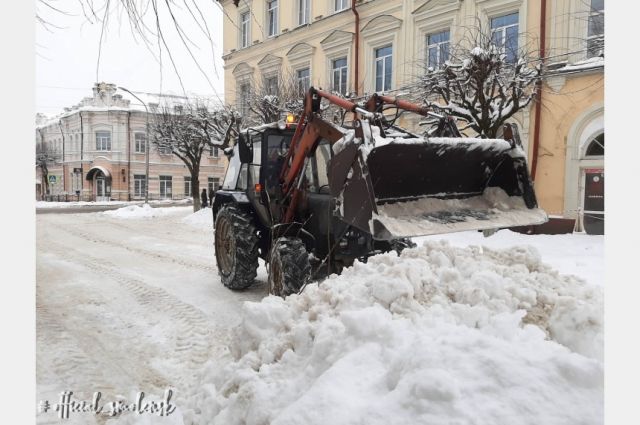 Уборка снега в Смоленске. Фоторепортаж