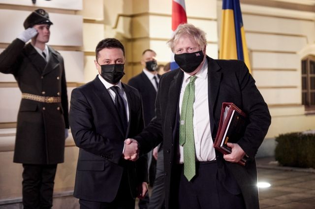 Британский премьер Джонсон оконфузился на встрече с Зеленским в Киеве