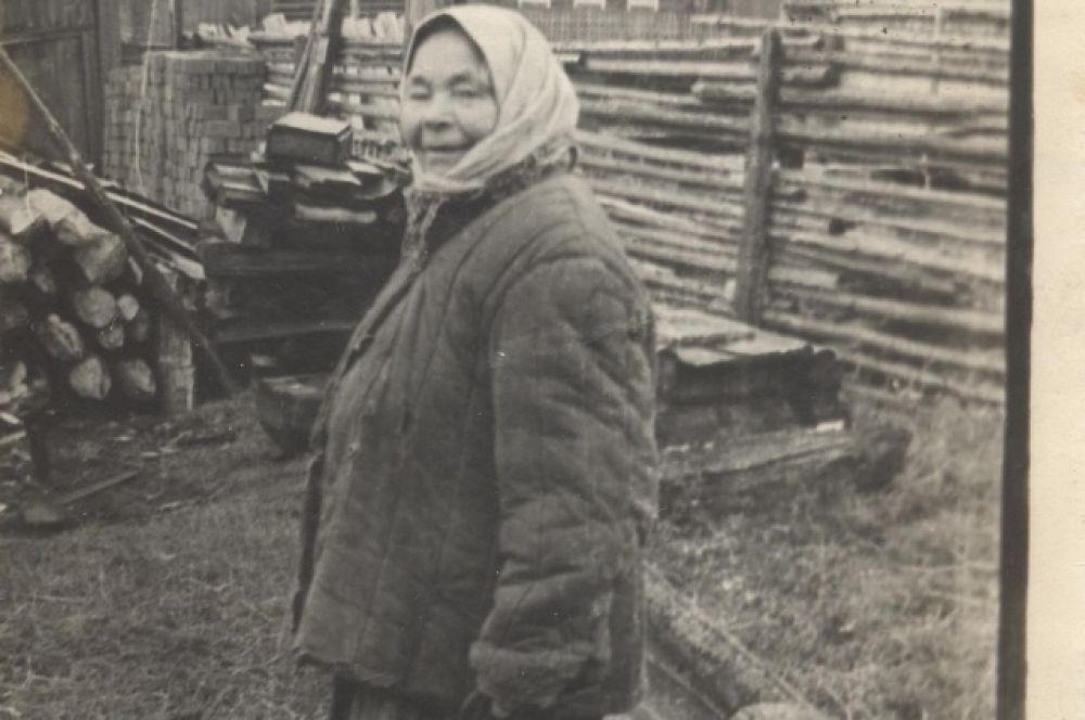 ФОТО №23. Моя бабушка Дуся. 1950 г.