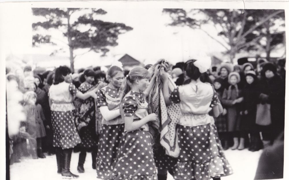 ФОТО №39. Проводы зимы, Масленица, 1970-е годы.