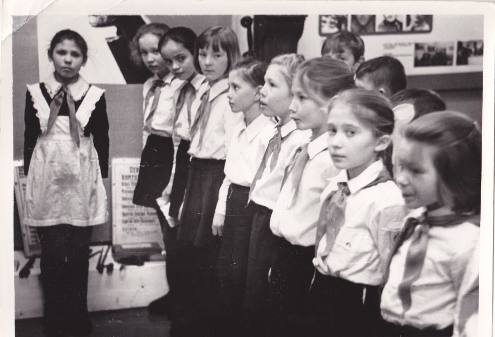 ФОТО №44. Вступление в пионеры, 19 мая 1975 г.