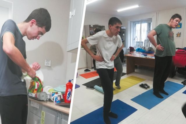 Олег не только ловко управляется с кухонным делами, но и «тренирует» других студентов центра.