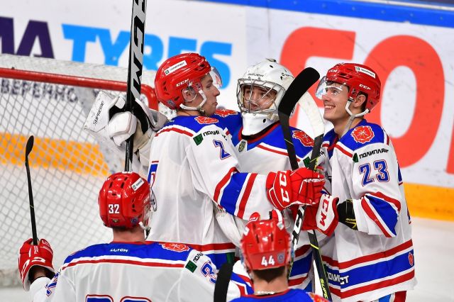 Хоккейный клуб из Тулы выиграл две игры у «СКА-Варяги»
