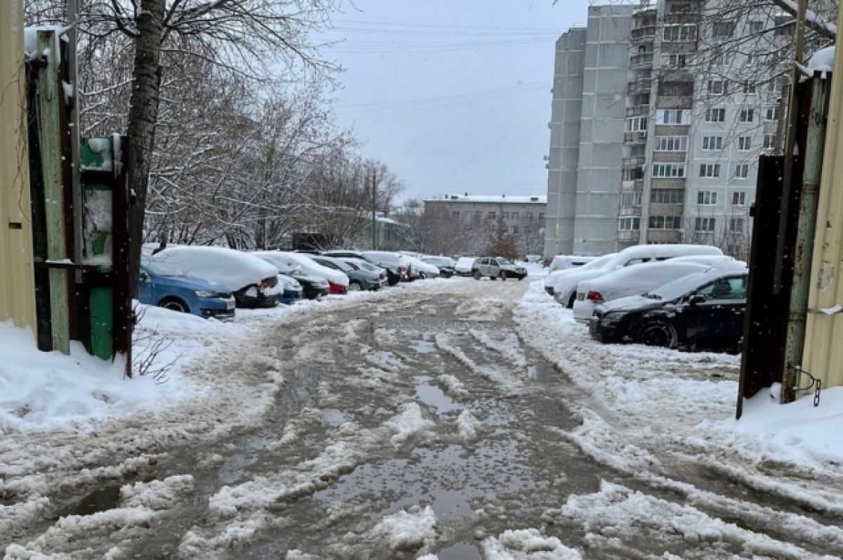 На въезде в ЖК «Зелёный Остров» и «Жираф» в Твери прорвало канализацию |  АиФ Тверь