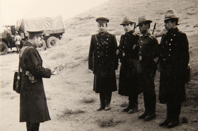 Николай Филимонов во время занятий по тактической подготовке курсантов Туркестанского военного округа. 1985 год.