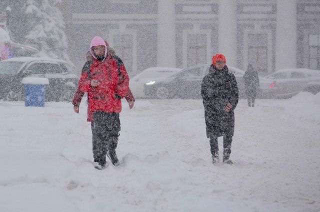 На Оренбургскую область в воскресенье обрушится снегопад.  