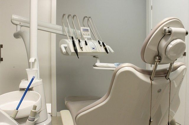 В Бийске врачи детской стоматологии отказались принять пациента
