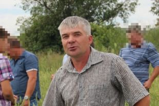 Депутат Новоселовского райсовета Андрей Шалько был найден у себя дома с огнестрельным ранением.