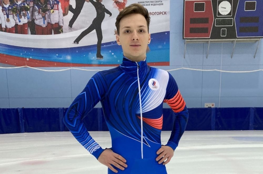 Конькобежец Даниил Ейбог