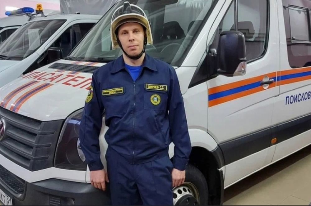 Сергей Ширяев – спасатель отделения аварийно-спасательных работ поисково-спасательной службы, 32 года.