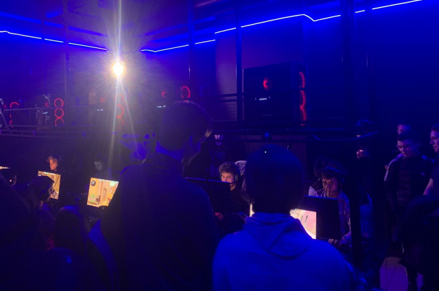 «Дом.ру Бизнес» в Оренбурге обеспечил скоростным интернетом  турнир CS:GO в клубе CyberX.
