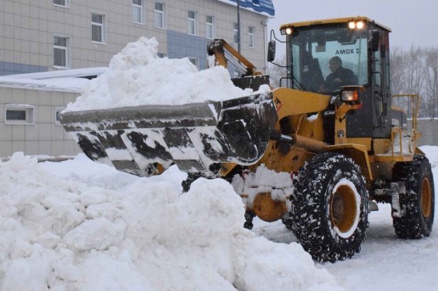 РНПК помогает справляться со снежными заносами, делая город чище и комфортнее.
