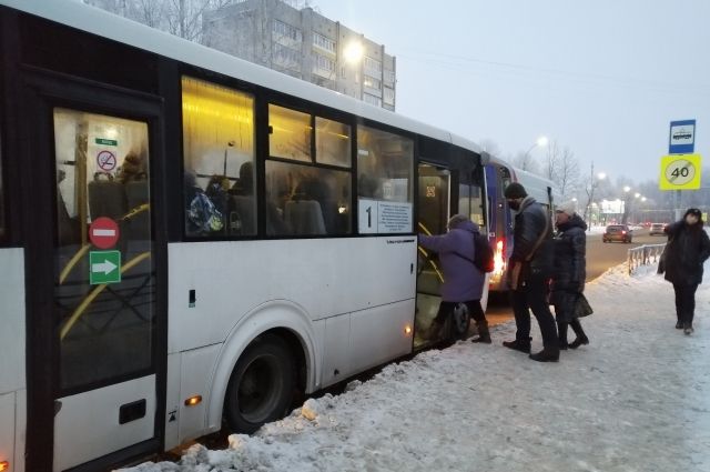 В Ярославле сотрудники мэрии и ГИБДД проверяют работу автобусов