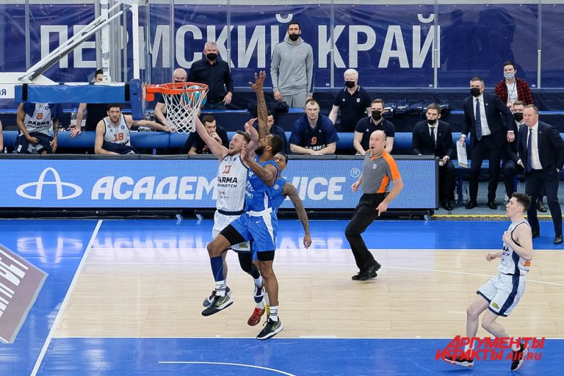 Баскетбольный матч «Парма-Париматч» - «Калев» в Перми. 
