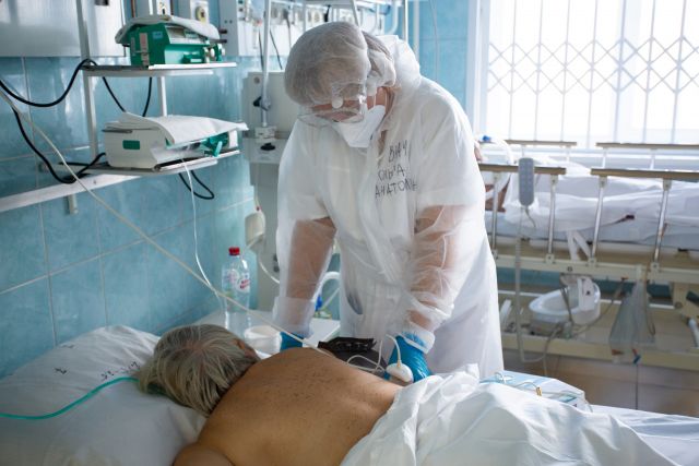 В Новосибирской области спад заболеваемости COVID-19 придёт через 3 недели