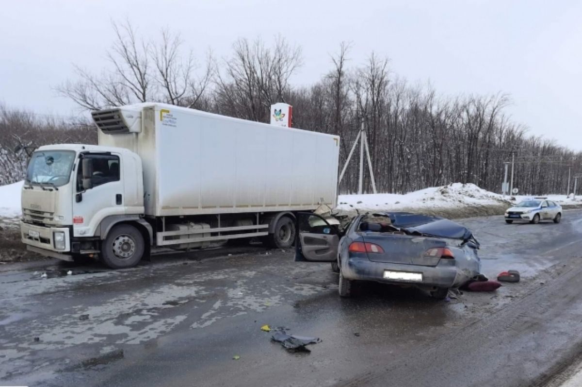 В Самаре в смертельном ДТП на 9 км М-5 пассажиру Toyota оторвало ногу | АиФ  Самара