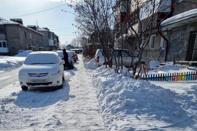 16 управляющих компаний Ульяновска плохо почистили от снега дворы и крыши