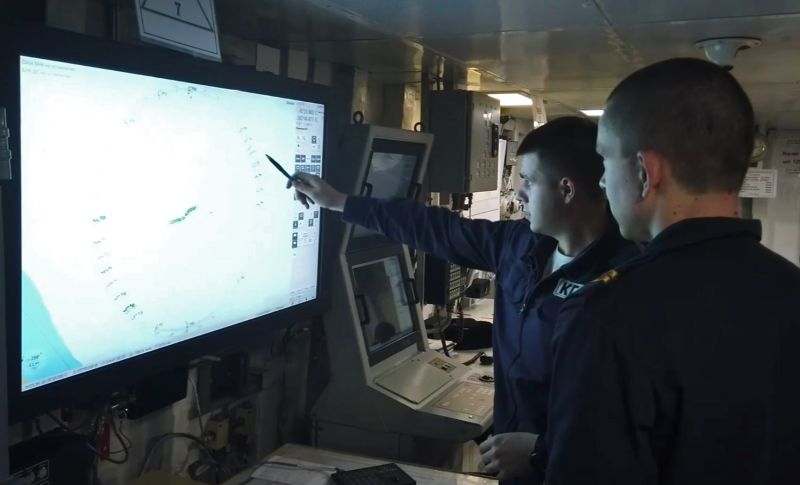 Военнослужащие ВМФ России во время учений в Чёрном море