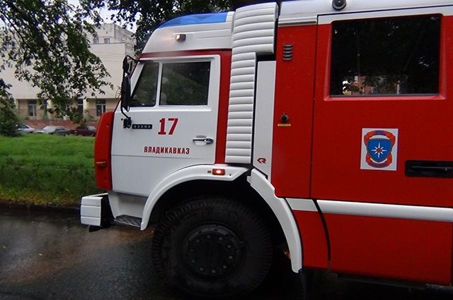 Во Владикавказе горел нежилой дом, площадь возгорания составила 120 кв. м