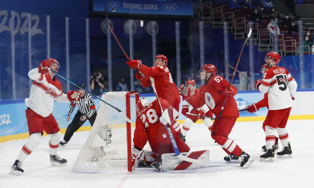 Хоккей 1 4 финала результаты. Хоккей Россия Швейцария 2008 четвертьфинал. Сборная России по хоккею на Олимпиаду 2022.