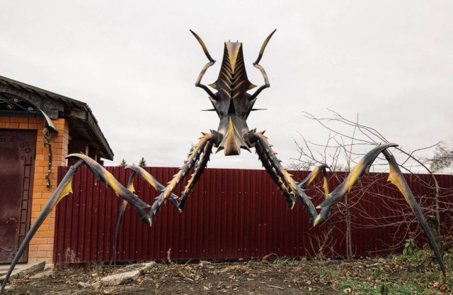 Богородицкий жук–инопланетянин попал в энциклопедию необычных арт-объектов