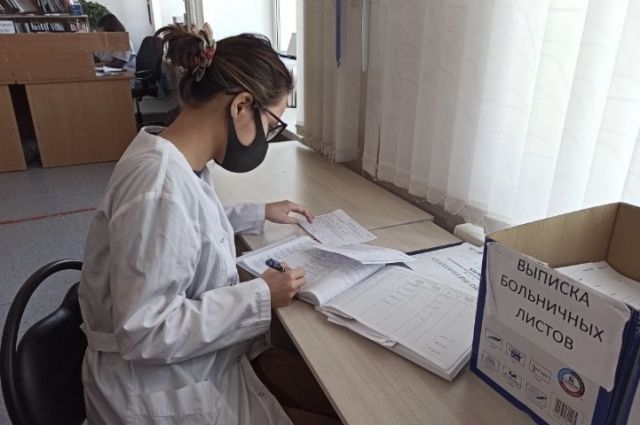 Студенты-медики помогают врачам в поликлиниках Хабаровска