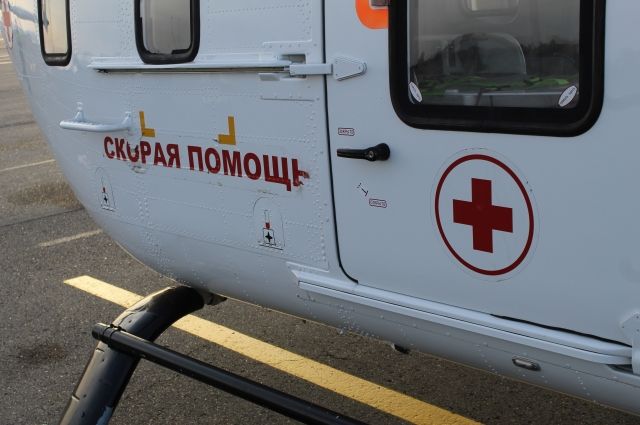 Ребёнка с тяжёлым течением ковида доставили в Омск при помощи санавиации