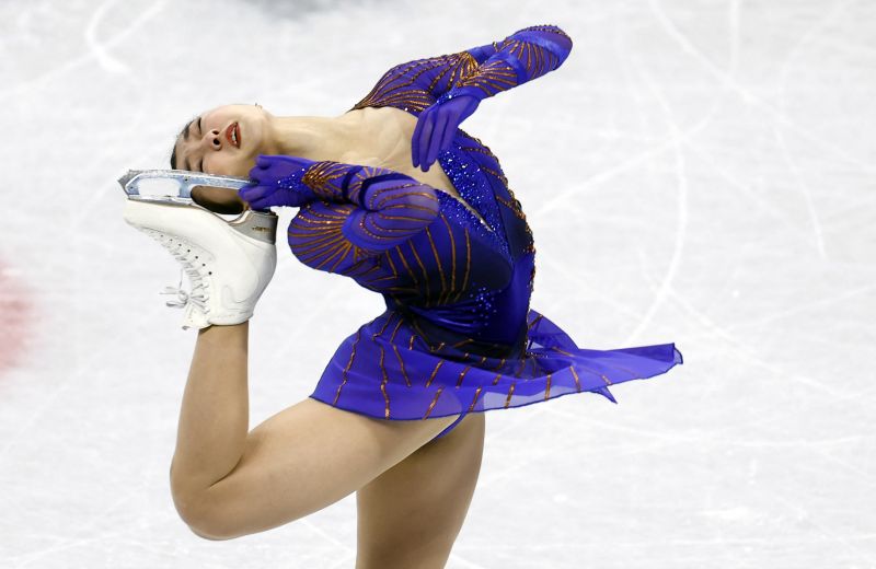 Каори Сакамото (Япония) выступает в произвольной программе женского одиночного катания на соревнованиях по фигурному катанию на XXIV зимних Олимпийских играх в Пекине