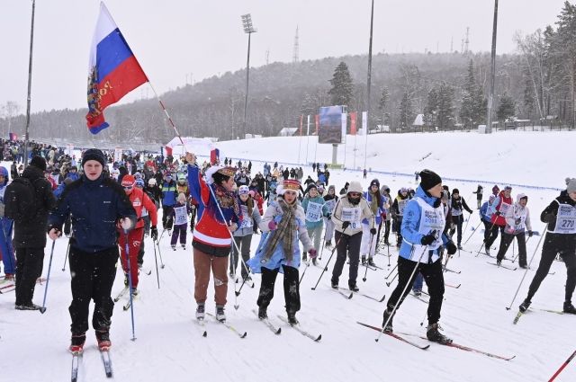 Лыжные гонки состоялись на дистанции 10 км, 2 км и 500 метров для самых маленьких.