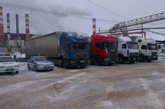 Нижегородская область отправила беженцам из ДНР 40 тонн круп и консервов