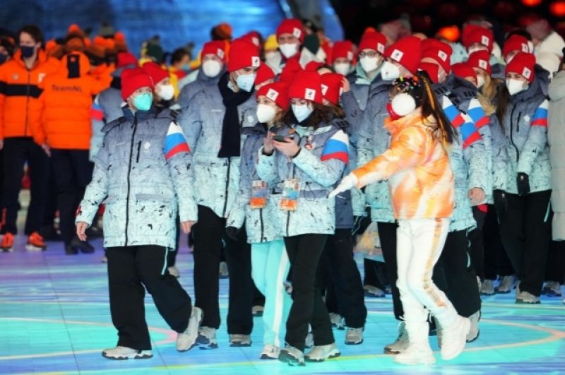 Российские спортсмены, члены сборной России (команда ОКР) на церемонии закрытия XXIV зимних Олимпийских игр в Пекине