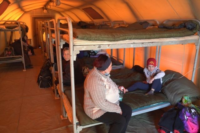 Первый поезд с беженцами из Донбасса прибывает в Волгоградскую область