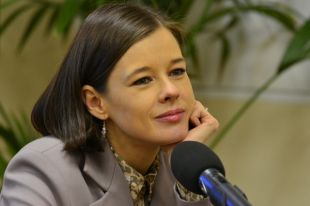 Фото Шпицы в прозрачном корсете взбудоражило фанатов