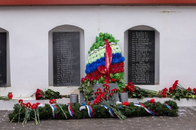 В Пскове почтили память погибших 22 года назад разведчиков