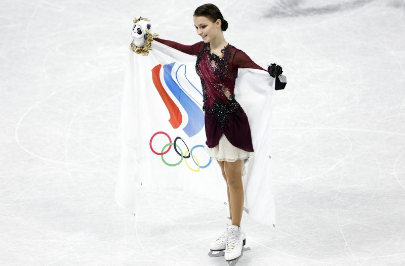 Российская спортсменка, член сборной России (команда ОКР) Анна Щербакова, завоевавшая золотую медаль в женском одиночном катании на соревнованиях по фигурному катанию на XXIV зимних Олимпийских играх в Пекине