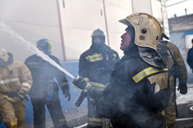 Для пожарных спасение людей - повседневный труд. 