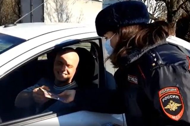 Госавтоинспекция Ставрополя накануне 23 февраля выставила женские патрули