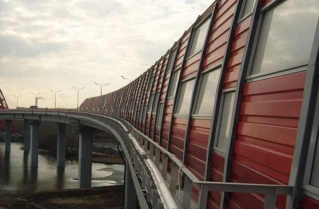 Шумовой щит площадью 17 тысяч кв метров строят в Нижегородской области
