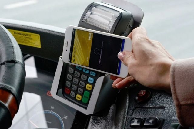 В Чебоксарах отключили бесконтактную оплату в транспорте через телефоны