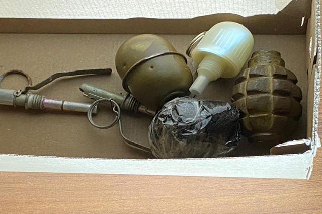 Ранее судимый житель Кабардино-Балкарии прятал дома гранаты и взрыватели